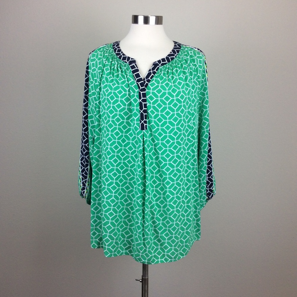 Crown & Ivy green geo print tunic Size 2X